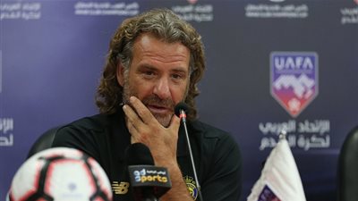 كارينيو يستقر على تشكيل النصر السعودي لمواجهة الجزيرة