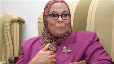 آمنة نصير: هناك 14 حالة تحصل المرأة على ميراث أكثر من الرجل 