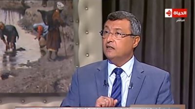 أسامة كمال: 