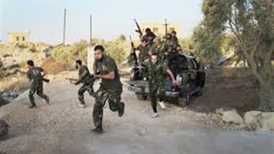 قوات النظام السوري تقصف ريف دمشق وتشتبك مع داعش