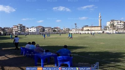 الزرقا يتدرب على ملعب رأس البر استعدادا لديربي دمياط
