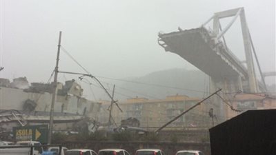 ارتفاع حصيلة ضحايا انهيار الجسر في إيطاليا لـ 22 قتيلا 