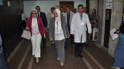 وزيرة الصحة تتفقد مستشفى مدينة نصر للتأمين الصحي.. وتوجه بتدريب الأطباء