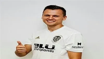 أول تعليق من 