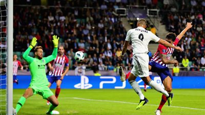 عاجل.. بنزيما يدرك التعادل لريال مدريد أمام أتلتيكو في السوبر الأوروبي (فيديو)