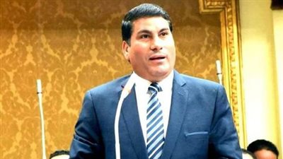 برلماني: مجمع الأسمنت سيوفر 13 ألف فرصة عمل