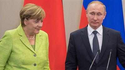 رجال الأعمال الألمان يرحبون بقمة بوتين وميركل المرتقبة