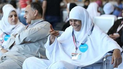 انطلاق آخر أفواج حجاج الجمعيات الأهلية من المدينة إلى مكة لأداء مناسك الحج