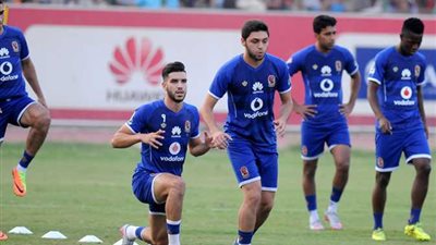 60 دقيقة من التدريبات البدنية والفنية للأهلي في تونس