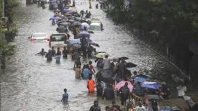 استمرار الفيضان بولاية كيرالا.. وارتفاع الضحايا لـ164 هنديا