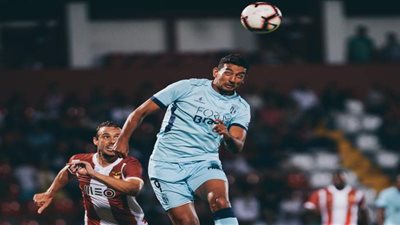 كوكا يقترب من اللعب في الدوري اليوناني  