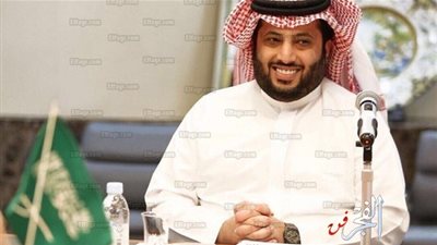 تركي آل الشيخ يتراجع في بوست أغنية 