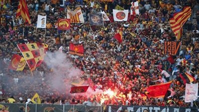 جماهير الترجي تشعل الشماريخ خلال مواجهة الأهلي (فيديو)