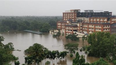 مصرع 324 شخصًا جراء الفيضان جنوبي الهند