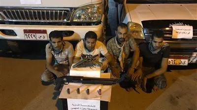  مباحث الشروق تحبط محاولة سطو مسلح على سيارة