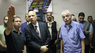 محافظ القاهرة يتفقد موقف السلام للتأكد من التعريفة المقررة (صور)