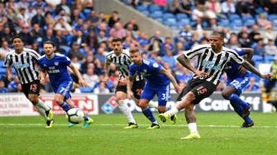 الدوري الإنجليزي.. نيوكاسل يهدر الفوز على كارديف في الدقيقة 96