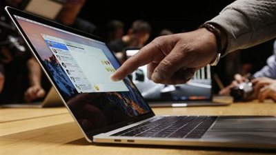 آبل تعمل على إعادة تصميم حاسب ماك بوك