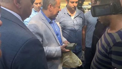 مدير مباحث الجيزة يضبط تاجر مخدرات حال بيعه الحشيش