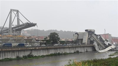 انتشال آخر ضحايا جسر جنوى المنهار في إيطاليا