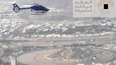 الحجاج يواصلون التوافد إلى صعيد عرفات