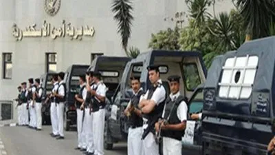 السيطرة على حريق مصنع بلاستيك في المنطقة الصناعية ببرج العرب