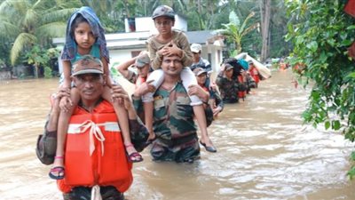 ارتفاع عدد قتلى فيضانات كيرالا الهندية إلى 373 شخص