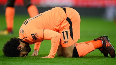 كلافان: صلاح هو سبب رحيلي عن ليفربول