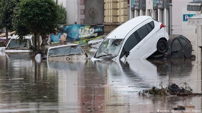مصرع خمسة أشخاص جراء فيضان قوي جنوبي إيطاليا