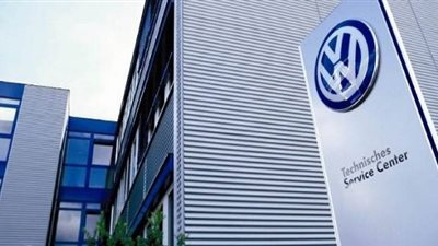 فولكس فاجن تستدعى 700 ألف سيارة قد تتعرض للاحتراق بماس كهربائي