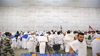 عاجل.. 122 ألف حاج ألقوا جمرات العقبة الكبرى (صور)