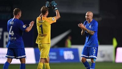 دينامو موسكو يقسو على أوفا بثلاثية في الدوري الروسي