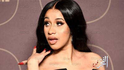 كاردي بي تفوز بجائزة أفضل أغنية صيف بحفل 