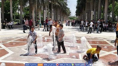إقبال متوسط على حديقة الأزهر بأول أيام عيد الأضحى (صور)