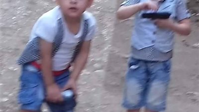 والد الطفلين المختطفين بالدقهلية يعلن عن مكافأة مالية لمن يرشد عنهما