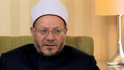 الملك سلمان يستقبل مفتي الديار المصرية في قصر منى بالسعودية