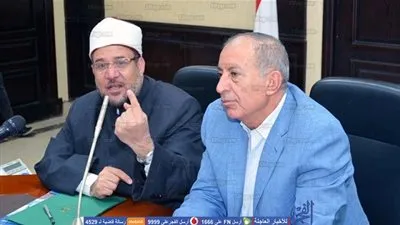 وزير الأوقاف يشكر محافظ البحر الأحمر لتذليله عقبات بعض المشروعات