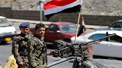 مصرع 13 عنصرًا من ميليشيات الحوثي خلال مواجهات مع الجيش اليمني بالبيضاء