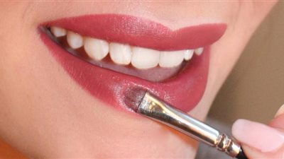 نصائح لتطبيق مكياج الشفاه بطريقة صحيحة