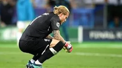 بشكتاش التركي يعلن التعاقد مع لوريس كاريوس