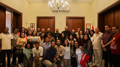 البطريرك إبراهيم اسحق يجتمع بمكتب 