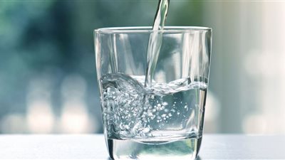 المشروبات الشفافة تغزو العالم