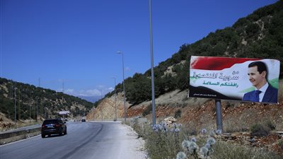 لأول مرة.. ميليشيا موالية لإيران تقاتل النظام السورى للسيطرة على منطقة استراتيجية