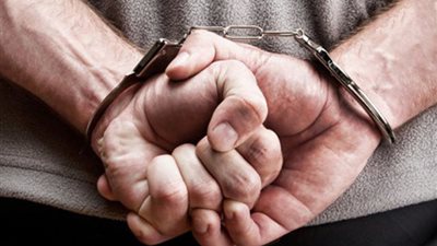 ضبط شخص لاتهامه بالنصب والاحتيال على راغبي السفر للعمل بالخارج