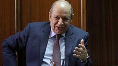 رئيس مجلس الدولة: منع القضاة من إنشاء صفحات على فيس بوك.. والمخالف سيحال للتحقيق