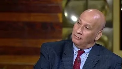 استشاري نفسي يحلل فيديو الشخص الذي قتل ابنيه: 