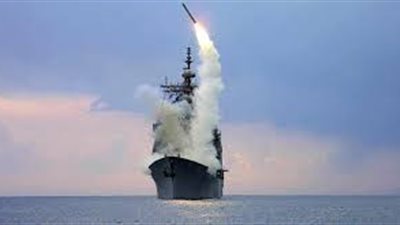 روسيا تحذر من ضرب سوريا.. مدمرة أمريكية تدخل البحر المتوسط