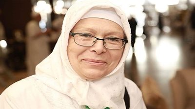 عاجل.. أخبار السعودية اليوم | حاجة كندية تودّع المملكة بالدموع وتتمنى زيارة أخرى للبيت الحرام