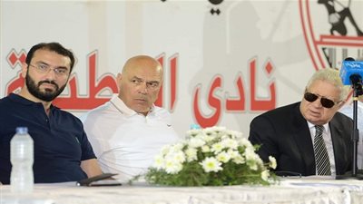 تفاصيل اجتماع مرتضي منصور مع جهاز الزمالك بعد الخسارة من النجوم