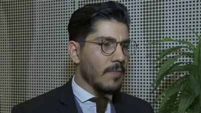 أمجد طه: اجتماع 